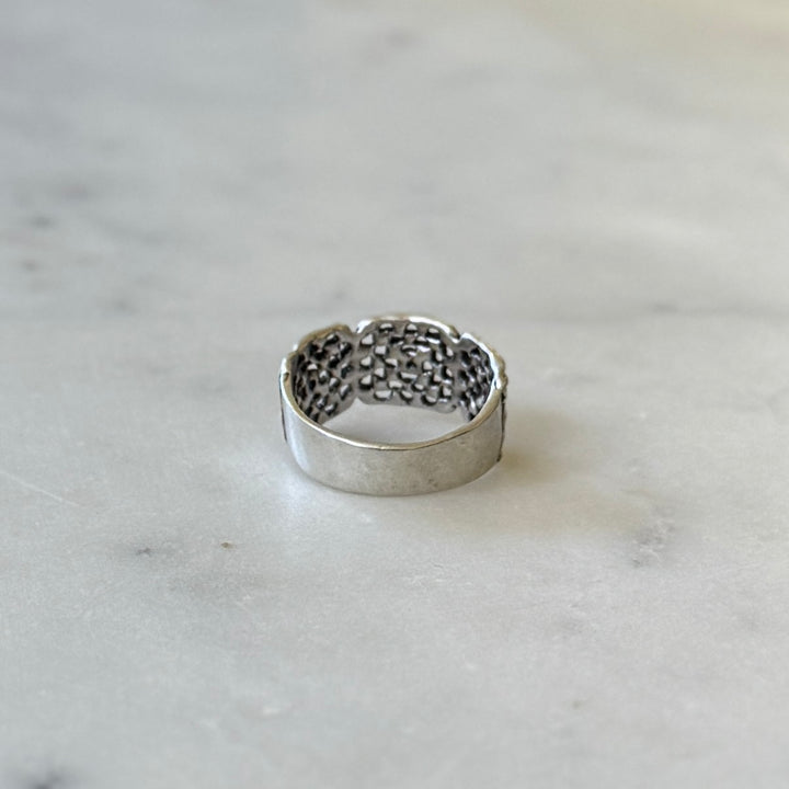 Handmade granny square ring in sterling silver by MIMOSA Handcrafted