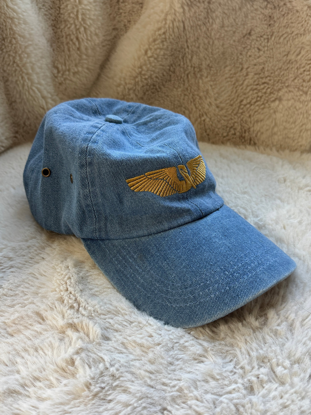 PELICAN HAT