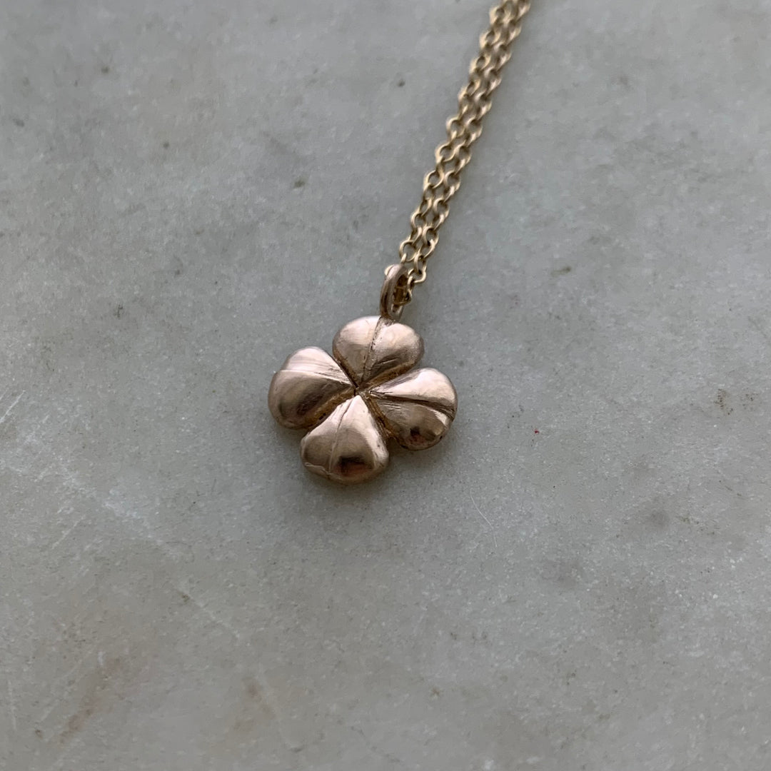 Long four-leaf clover necklace in gold-coloured sterling silver