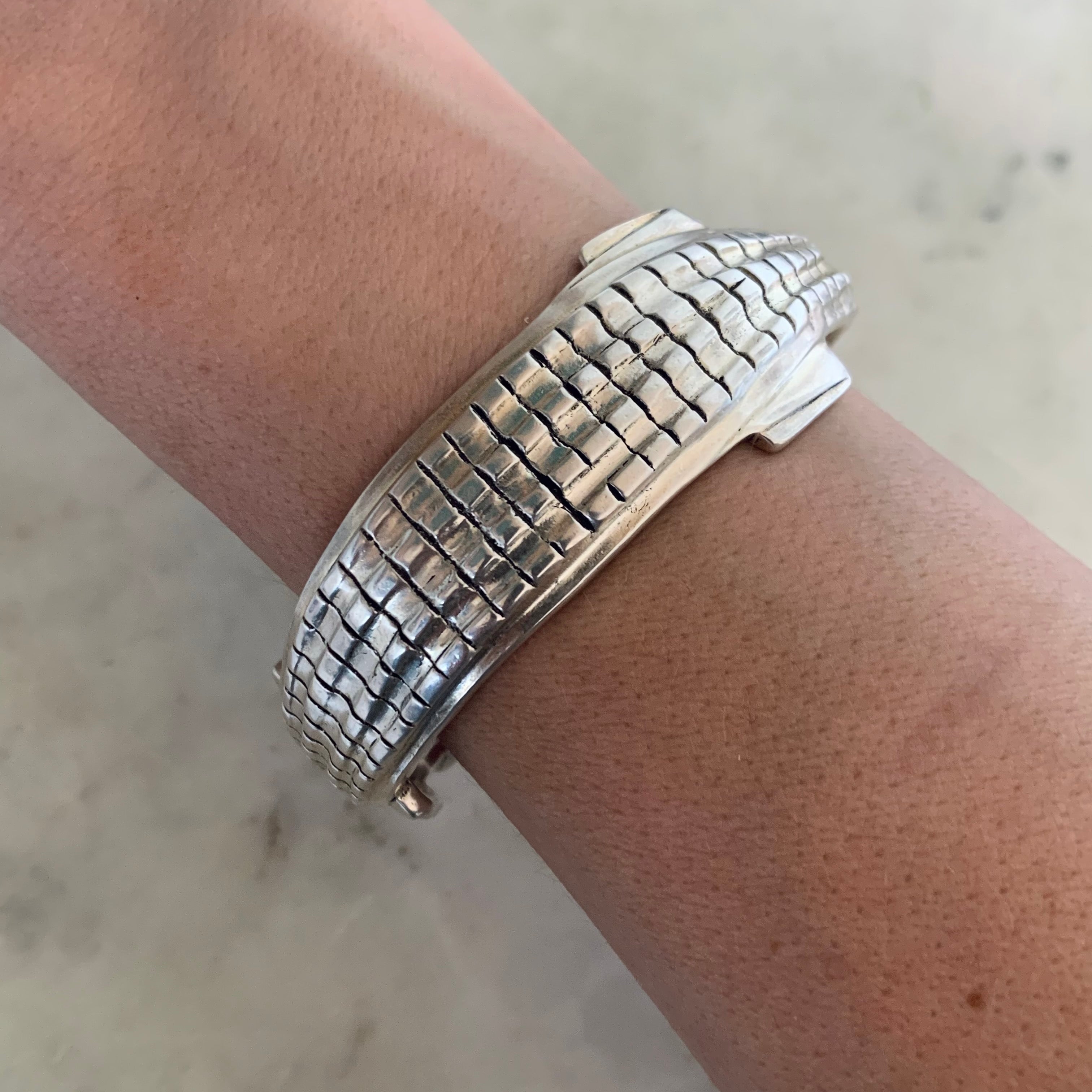 Alligator Bracelet with Gemstone Eyes | MIMOSA Handcrafted