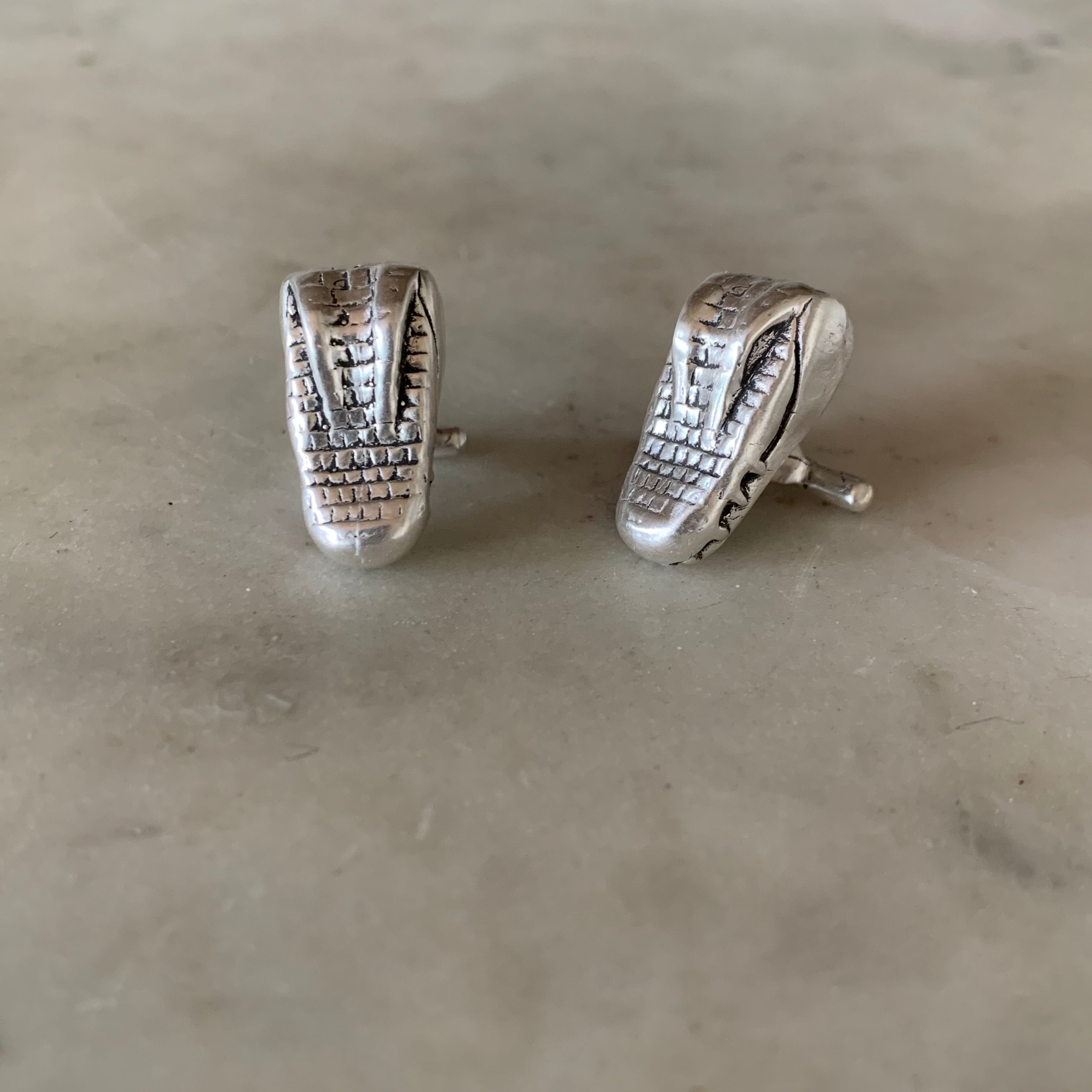 Alligator Head Cufflinks | MIMOSA Handcrafted